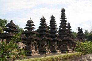 taman-ayun-temple-300×200